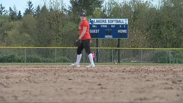 Lake Oswego softball players allege gender discrimination in Title IX lawsuit