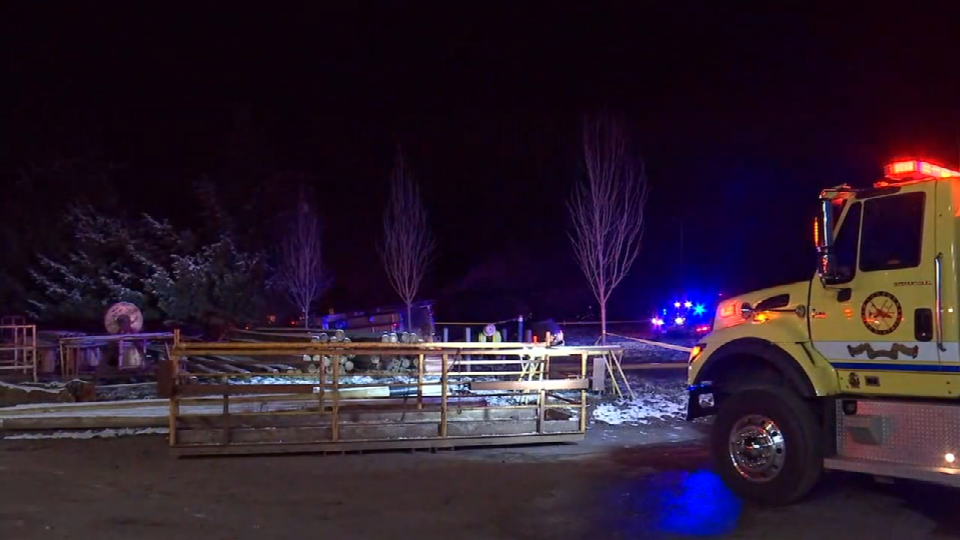 Firefighters 1 killed in suspicious fire in Hubbard KPTV FOX 12