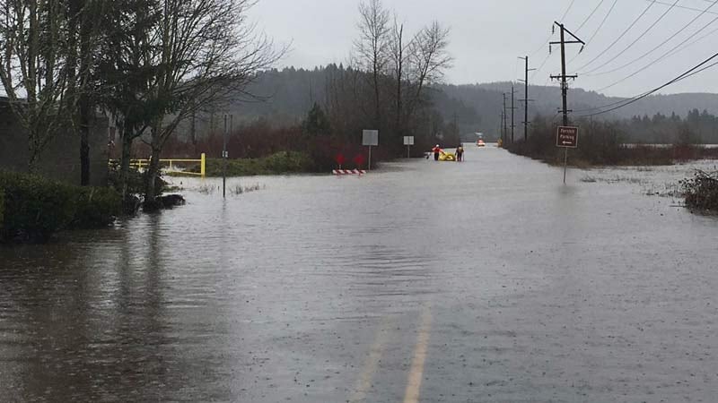 Rescue crews respond to reports of car underwater near Forest Grove