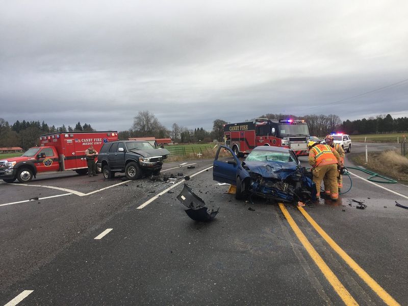 Crews respond to headon crash in Canby; person life flighted to KPTV