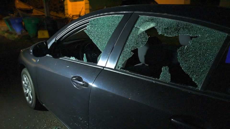 Vandals smash dozens of car windows in SE Portland - KPTV - FOX 12