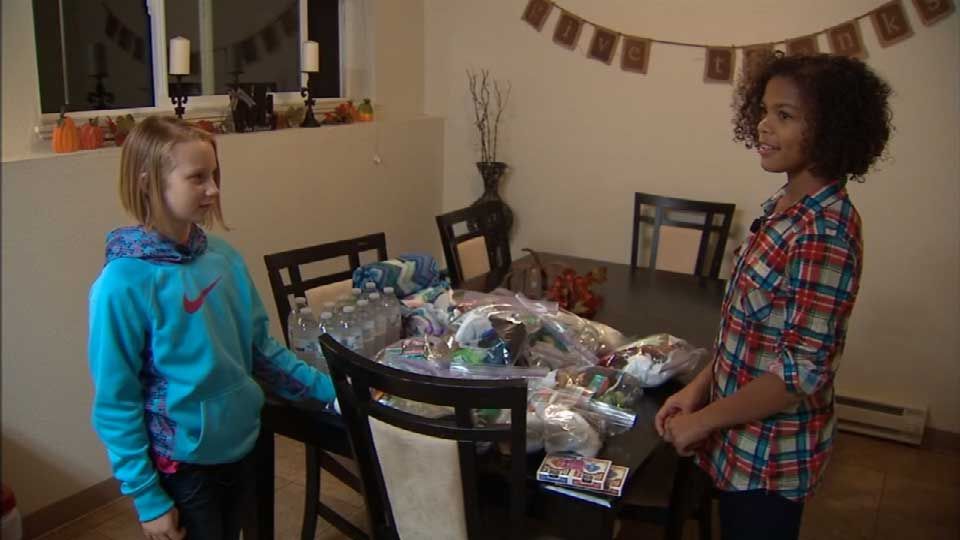 Vancouver girls use allowance to buy supplies for the homeless - CBS 5 ...
