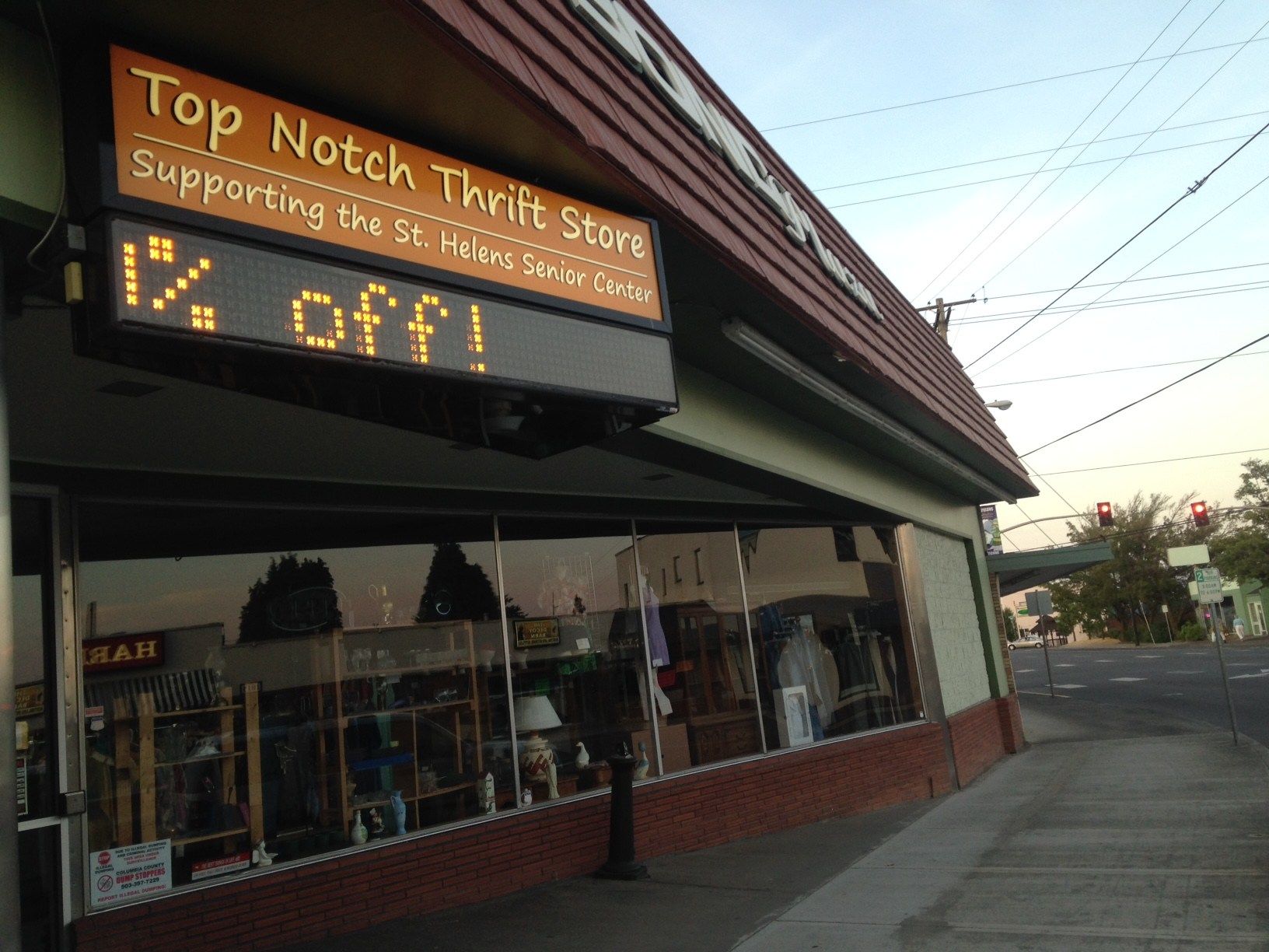 Staff at St. Helens thrift store searching for missing ashes KPTV